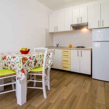 Studio Apartment Zeljka Пула Екстериор снимка
