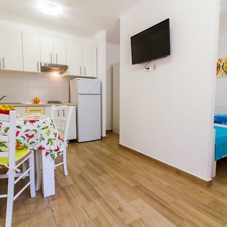 Studio Apartment Zeljka Пула Екстериор снимка