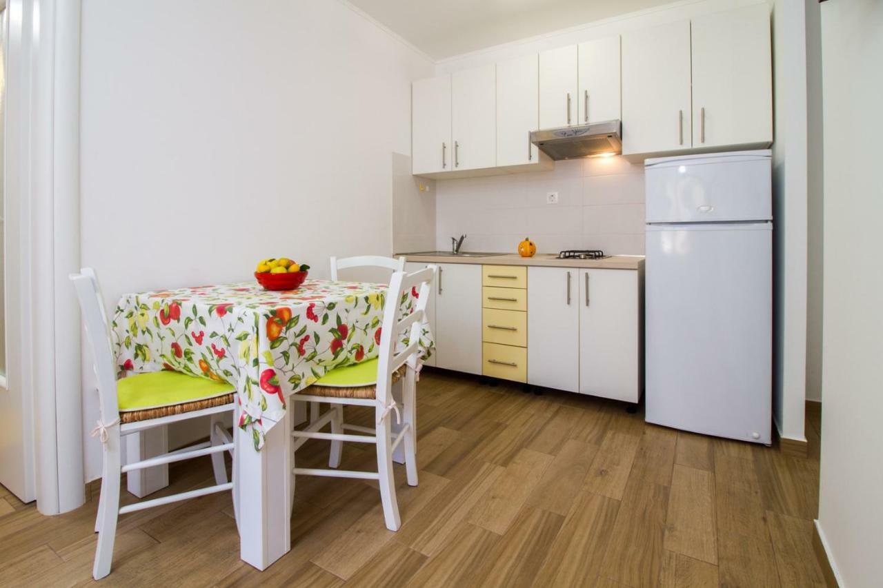 Studio Apartment Zeljka Пула Екстериор снимка